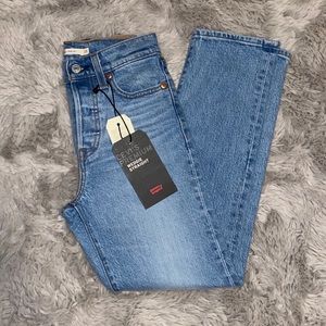 Levi’s Wedgie Straight Jeans
